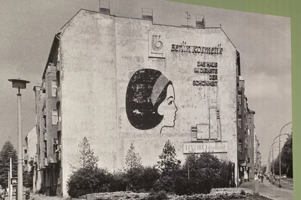 Wanderings about history. The photography of Ulrich Wüst